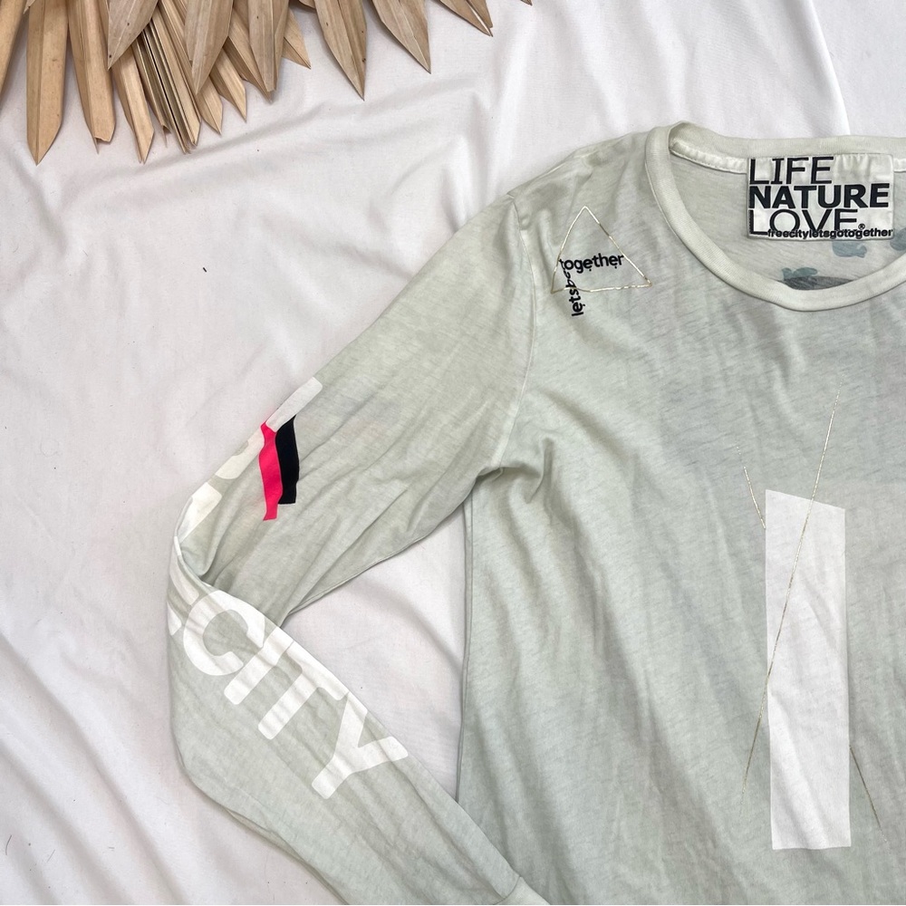 Freecity Artists Wanted Life Nature Love Abstract Long Sleeve Shirt Size Medium - Picture 2 of 9